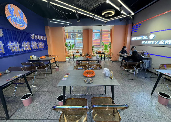 桥西区红旗大街汇丰路347平饭店转让