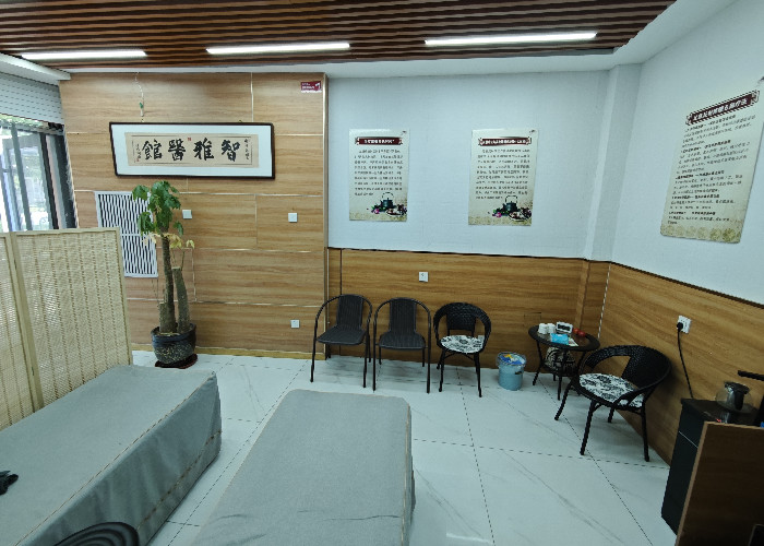 裕华区谈固东街山水郡旺铺转让，可餐饮