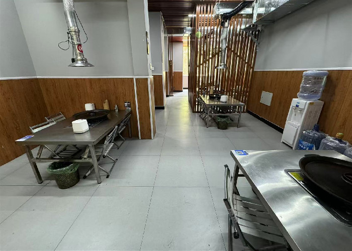 桥西区胜利大街泰丰观湖230平烤肉饭店转让