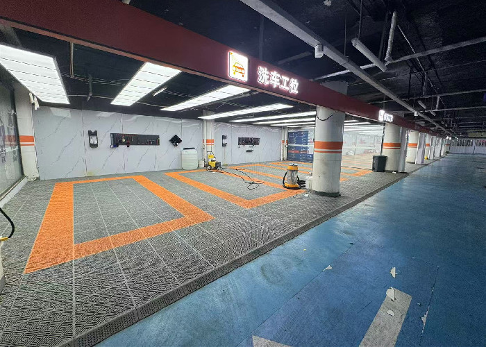 解放广场负二5000平出租招商，行业不限