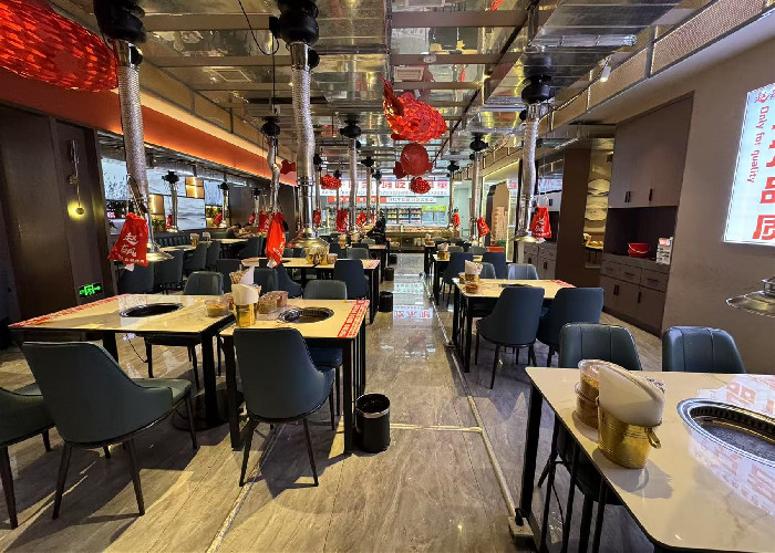 裕华区育才街怀特500平饭店转让，大门头
