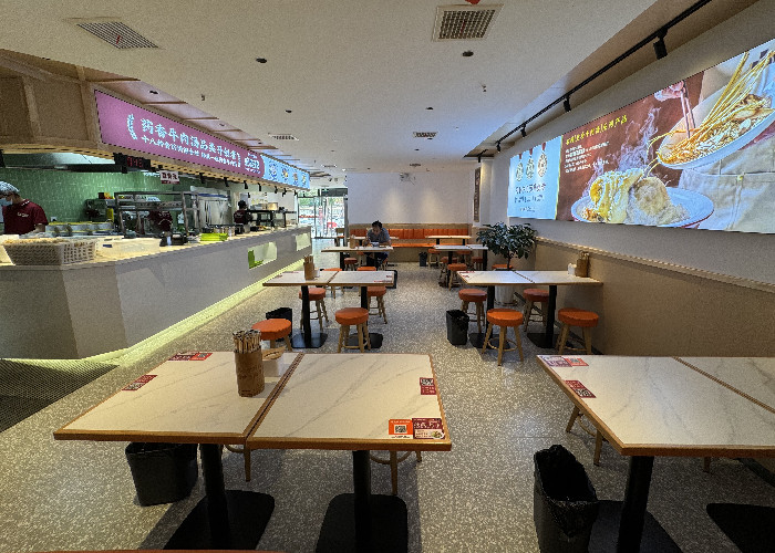 开发区祁连街200平纯一层饭店转让