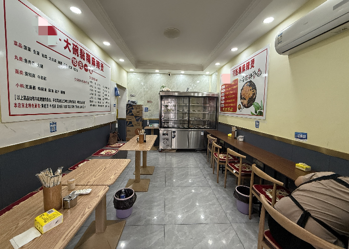 桥西区中山路新百商圈快餐店转让