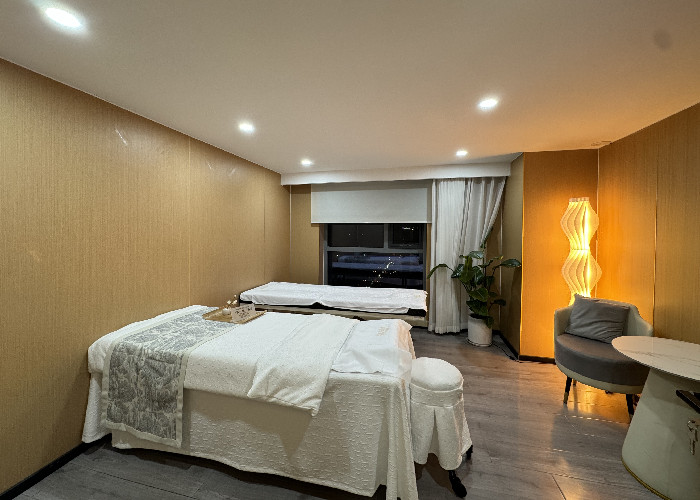 裕华万达公寓500平精装美容院出租，行业不限可办公