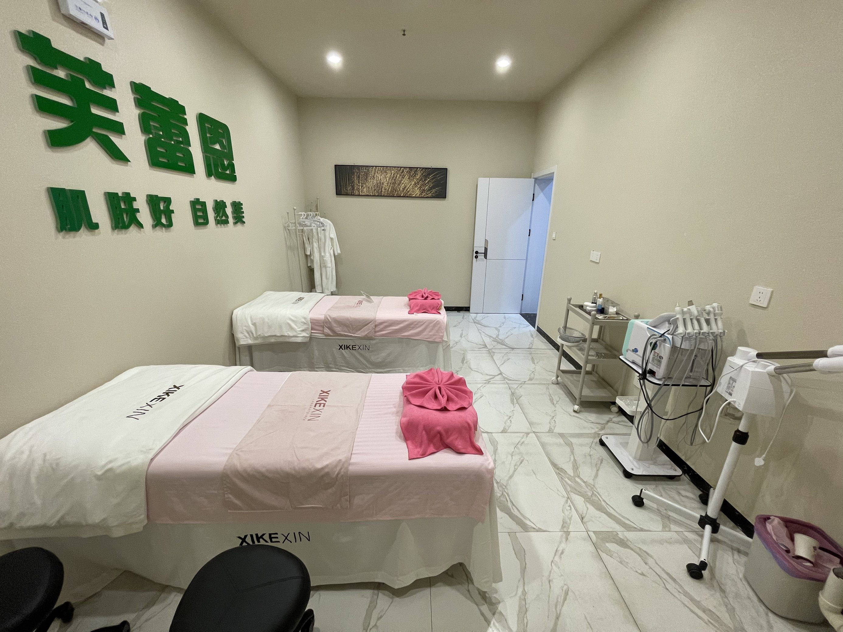 f044197e746418ec0402736df812ce06