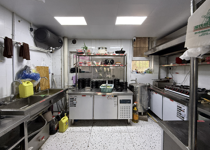 b79797d91ea4b67e04e0556bea16b47e