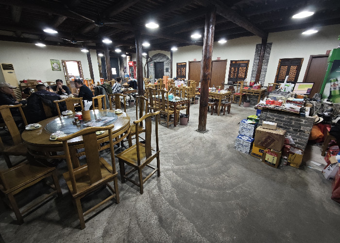 桥西区480平纯一层成熟饭店转让